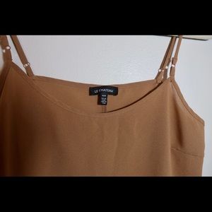Le chateau tan/ brown tank